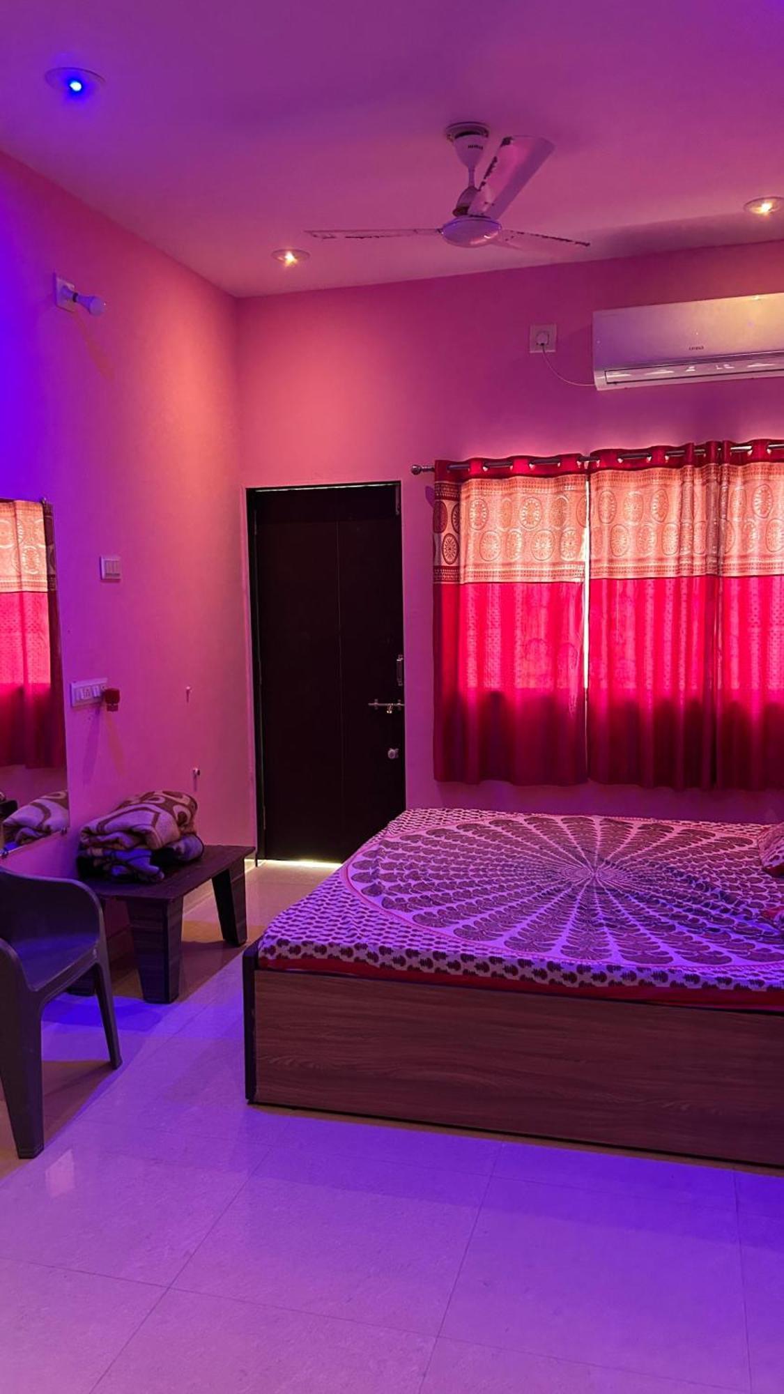 Dwarka Home Stay 2 Only Family Exteriér fotografie